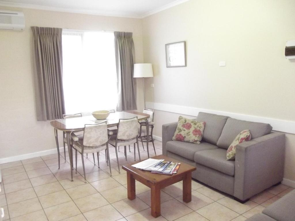Lakes Entrance Holiday Units Exteriör bild